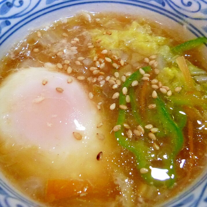 ラーメンスープで　野菜たっぷり　たまご入りスープ